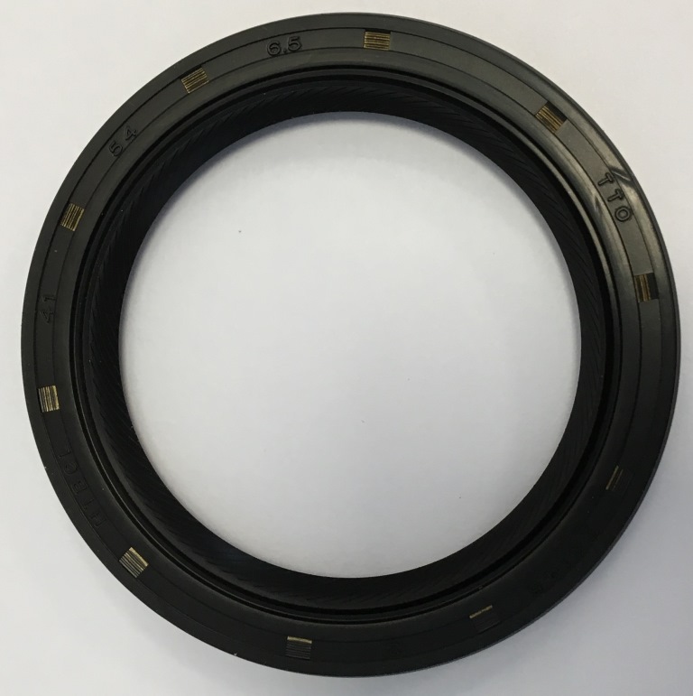 LOWER CRANKSHAFT OIL SEAL BRIGGS&STRATTON AVS 10-19HP